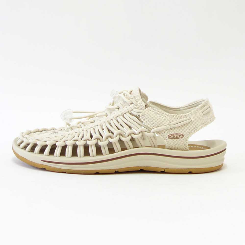 KEEN キーン UNEEK CANVAS(ユニーク キャンバス) 1026228(メンズ)カラー:Natural Canvas/Birch バックストラップ スリッポン スニーカー サンダル オープンエアー キャンプ フェス スポーツ レジャー 旅行 「靴」