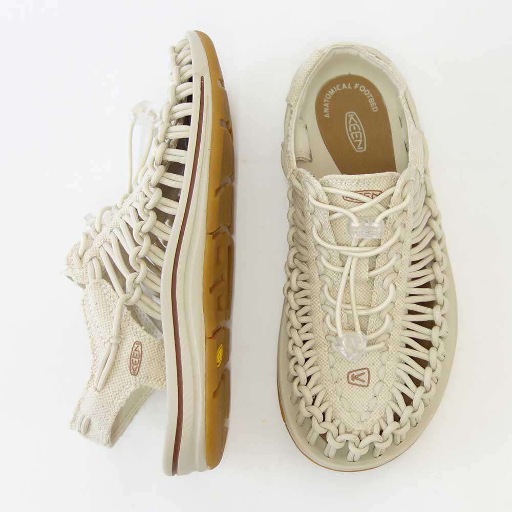 KEEN キーン UNEEK CANVAS(ユニーク キャンバス) 1026228(メンズ)カラー:Natural Canvas/Birch バックストラップ スリッポン スニーカー サンダル オープンエアー キャンプ フェス スポーツ レジャー 旅行 「靴」