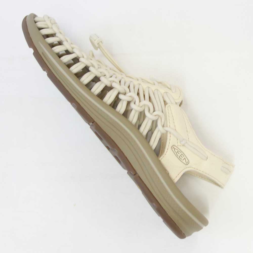 KEEN キーン UNEEK(ユニーク) 1028326(ユニセックス) カラー:WHITE CAP/CORNSTALK スニーカー サンダル アフタースポーツシューズ オフィスシューズ ガーデニングシューズ キャンプシューズ 「靴」