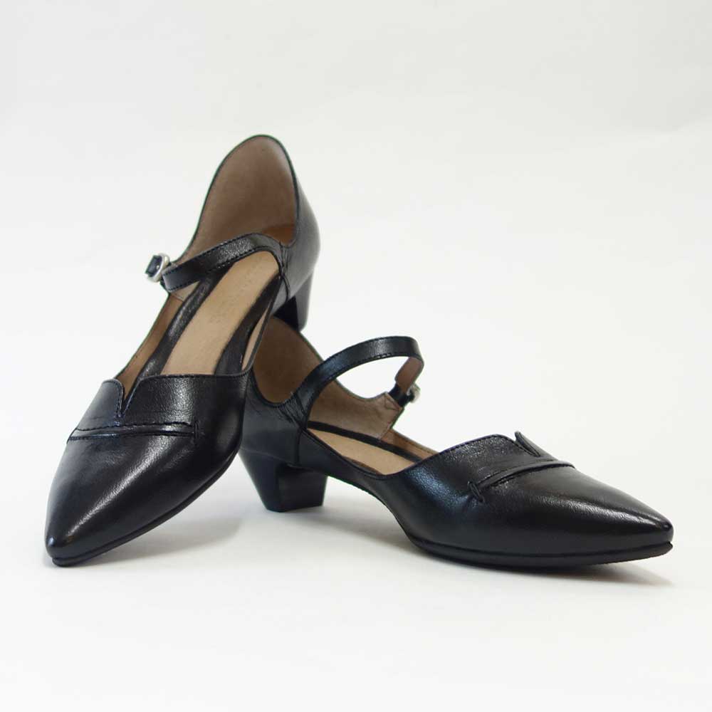 RABOKIGOSHIworks(ラボキゴシワークス)11739ブラックベルトミュールポインテッドパンプスシープレザー3.5cmヒールアンクルストラップ「靴」