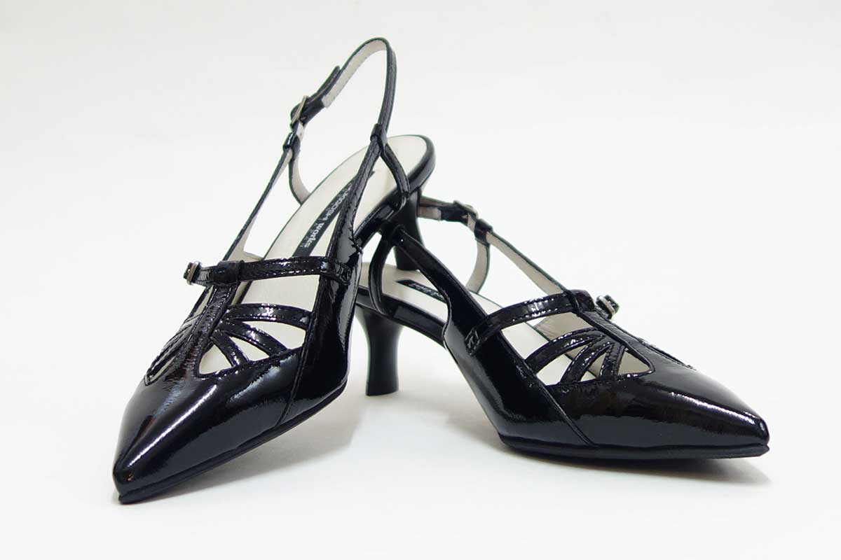【SALE 40%OFF】 RABOKIGOSHI works(ラボキゴシ ワークス) 12316 ブラック エナメルバックベルトパンプス 「靴」