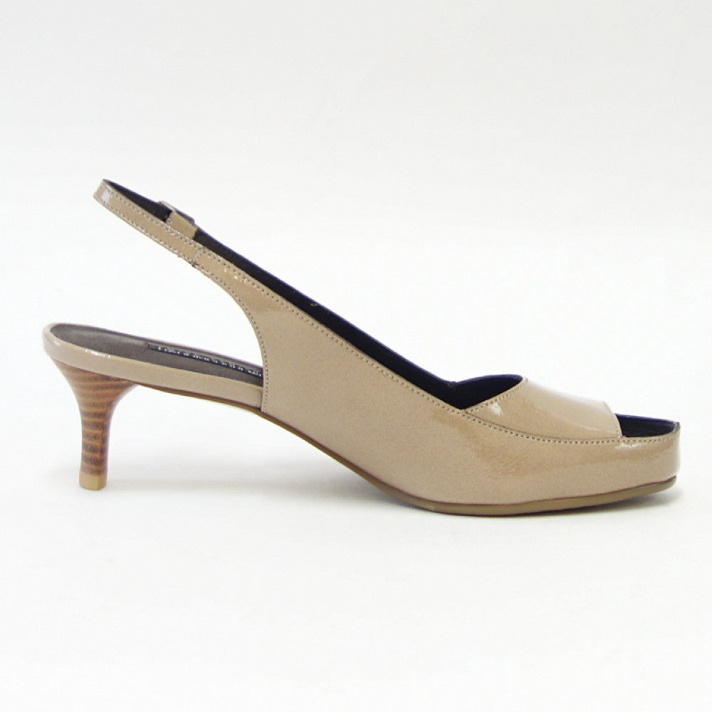 【SALE 40%OFF】 ラボキゴシ ワークス RABOKIGOSHI works 12586 ベージュ エナメル スクエア オープントウパンプス サンダル 5cmヒール 「靴」