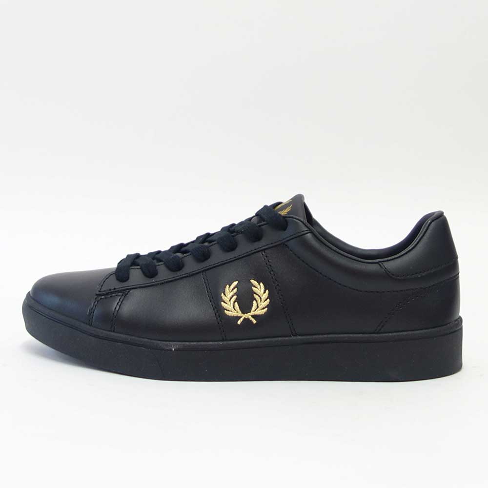 【SALE 30%OFF】 FRED PERRY フレッドペリー B 2333 102(ユニセックス)SPENCER LEATHER (スペンサー レザー) カラー:Black / Metallic Gold 天然皮革のローカットスニーカー 「靴」