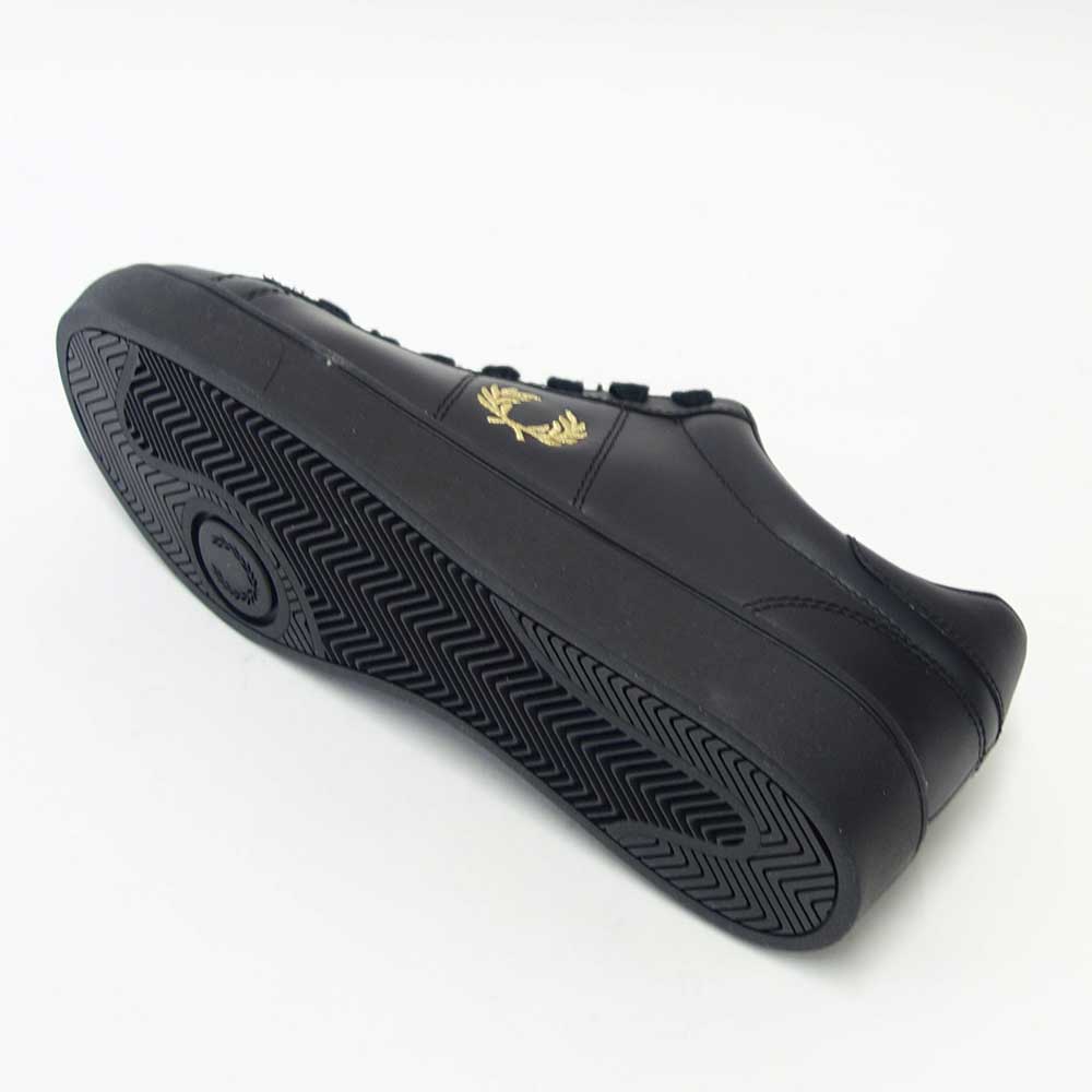 【SALE 30%OFF】 FRED PERRY フレッドペリー B 2333 102(ユニセックス)SPENCER LEATHER (スペンサー レザー) カラー:Black / Metallic Gold 天然皮革のローカットスニーカー 「靴」
