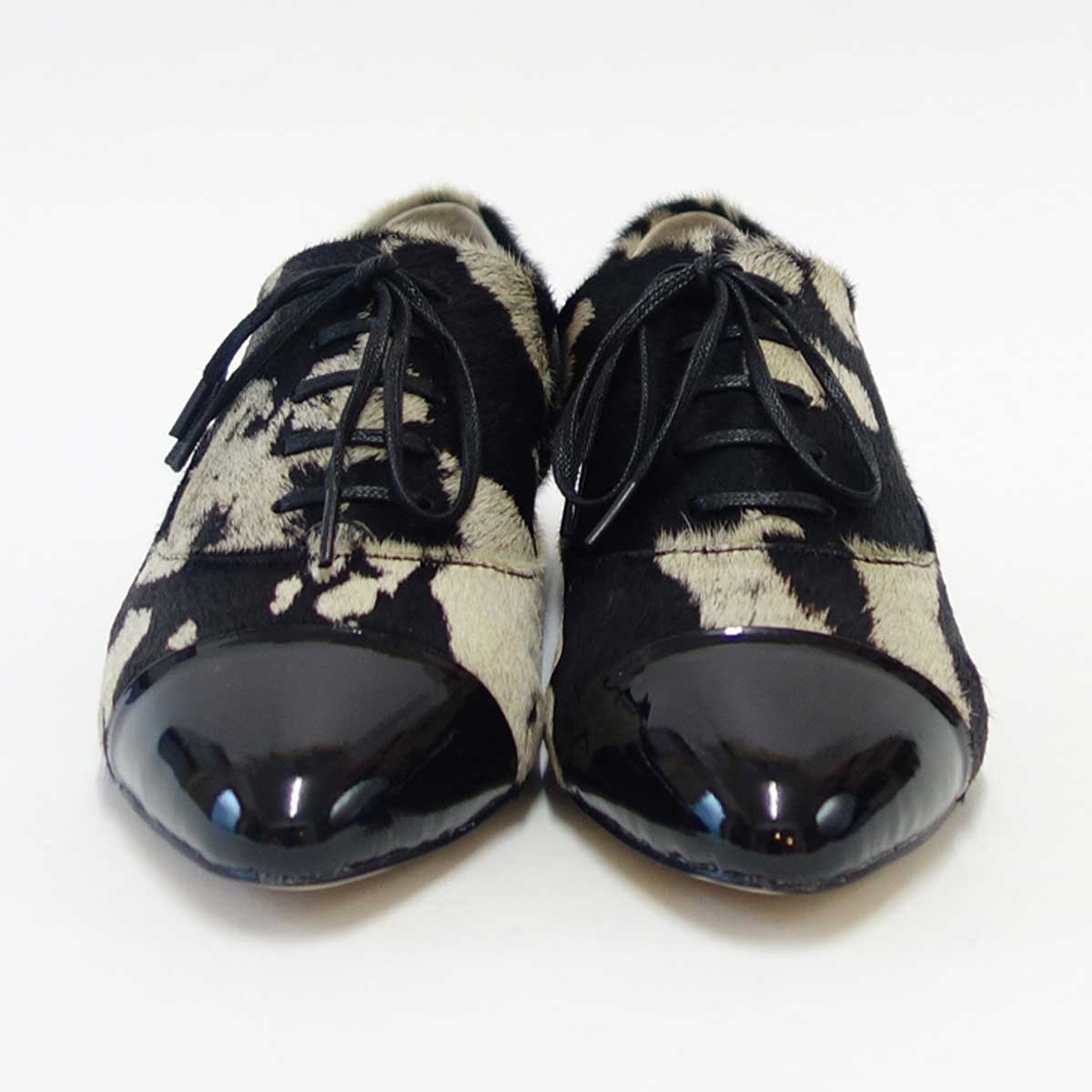 【SALE 50%OFF】 V SEVEN TWELVE THIRTY ヴイセヴントゥエルヴサーティ 357063 ブラックコンビ ビジューヒールレースアップドレスシューズ「靴」