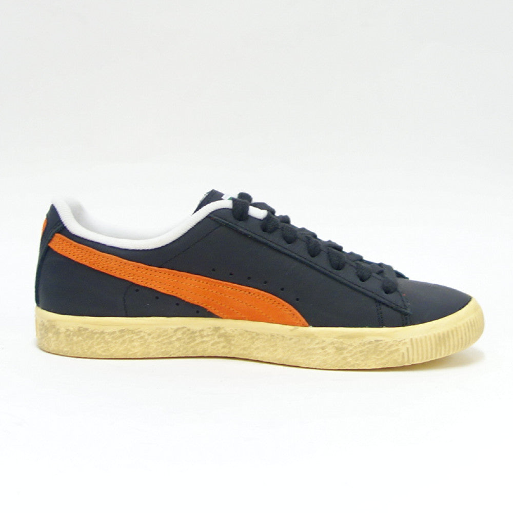 プーマ PUMA クライド VINTAGE 39468702 PUMA BLACK / RICKIE ORANGE(メンズ)ヌバックレザー ローカット スニーカー「靴」