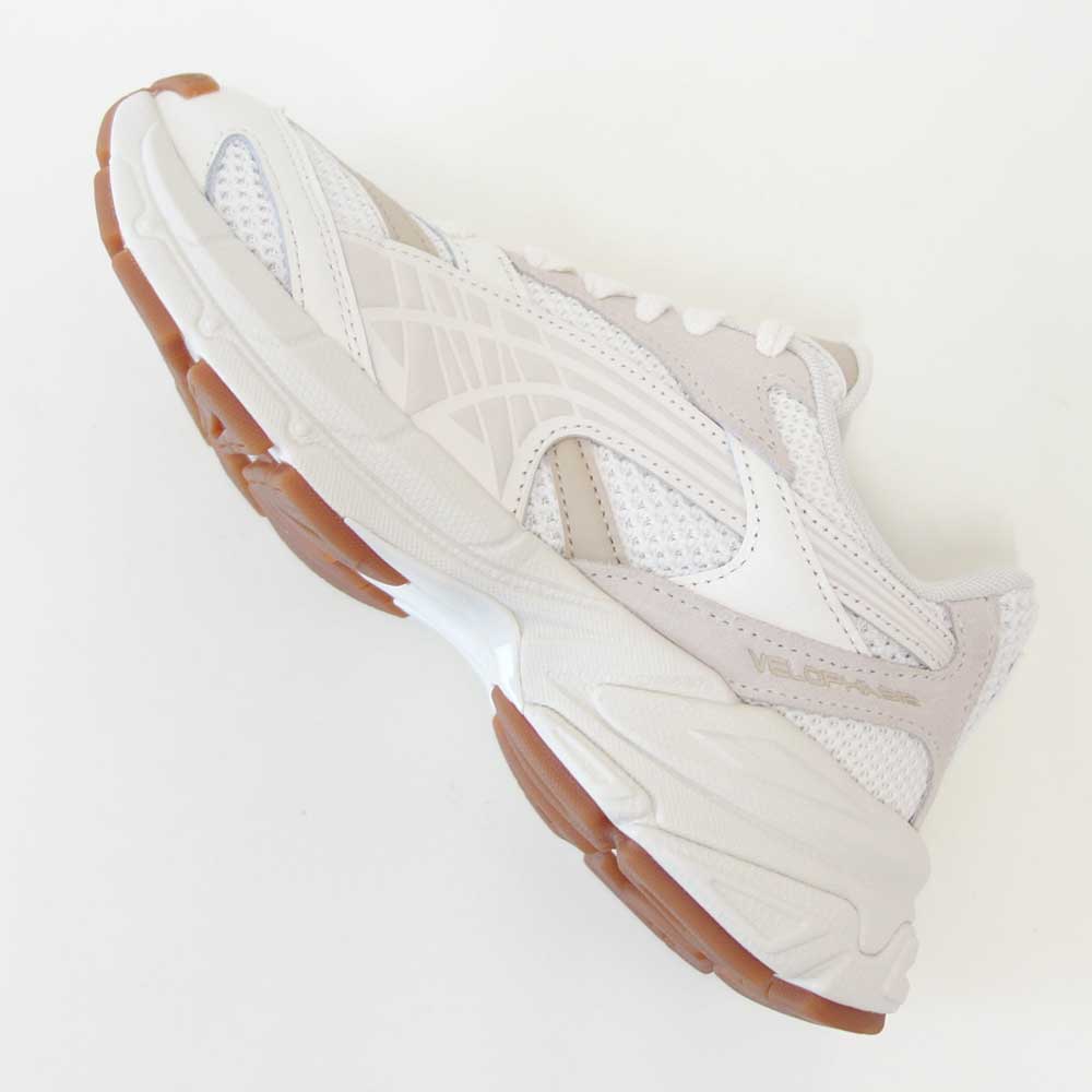 プーマPUMAベロファシスSURREALC39968801FrostedIvory-gum(ウィメンズ)ローカットシューズウォーキングスニーカー「靴」