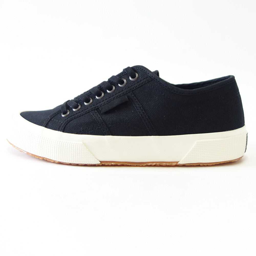スペルガ SUPERGA 2750 OG(ユニセックス)BLACK-WHITE AVORIO (3a3111twahu) ナチュラルなキャンバススニーカー 「靴」