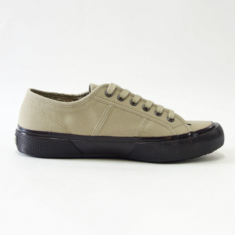 スペルガ SUPERGA 2490-BOLD(ユニセックス)Grey Fossil-Black Bristol (3a5135cware) ナチュラルなキャンバススニーカー 「靴」