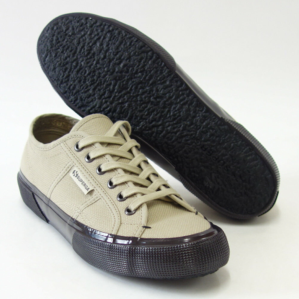 スペルガ SUPERGA 2490-BOLD(ユニセックス)Grey Fossil-Black Bristol (3a5135cware) ナチュラルなキャンバススニーカー 「靴」