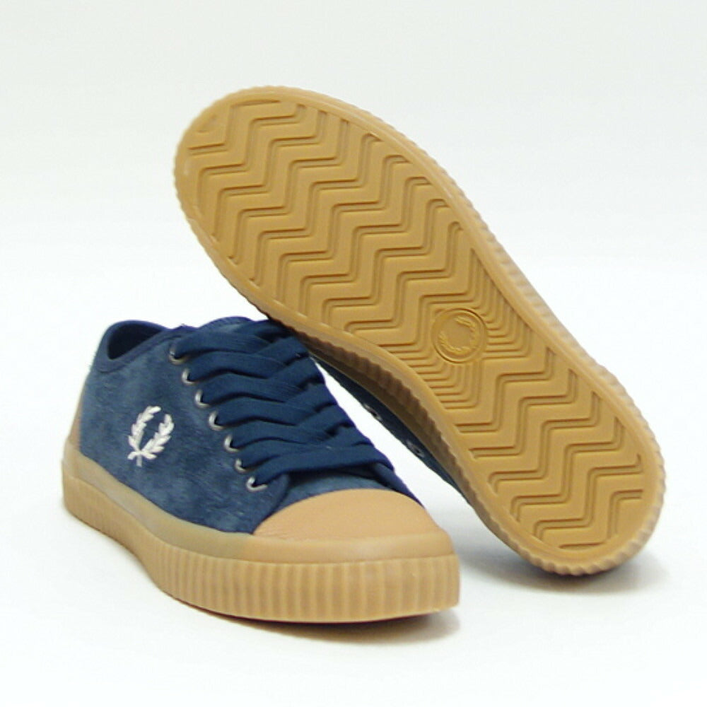 FRED PERRY フレッドペリー B4338 F36(ユニセックス)HUGHES LOW TEXTURD SUEDE カラー:Shaded Navy 天然皮革 ローカットスニーカー テニスシューズ 「靴」
