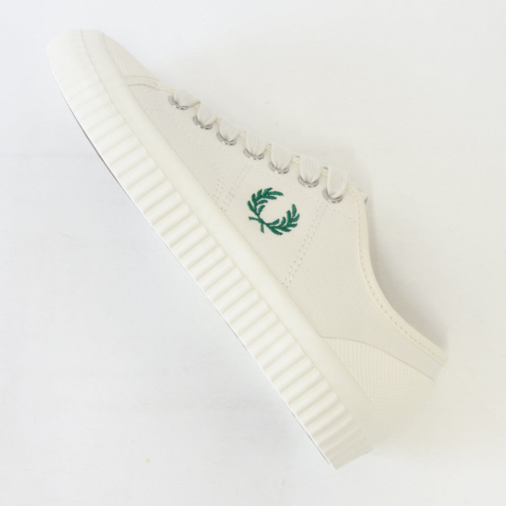 FRED PERRY フレッドペリー B4365 D06(ユニセックス)HUGHES LOW Canvas カラー:LIGHT ECRU キャンバス ローカットスニーカー テニスシューズ 「靴」