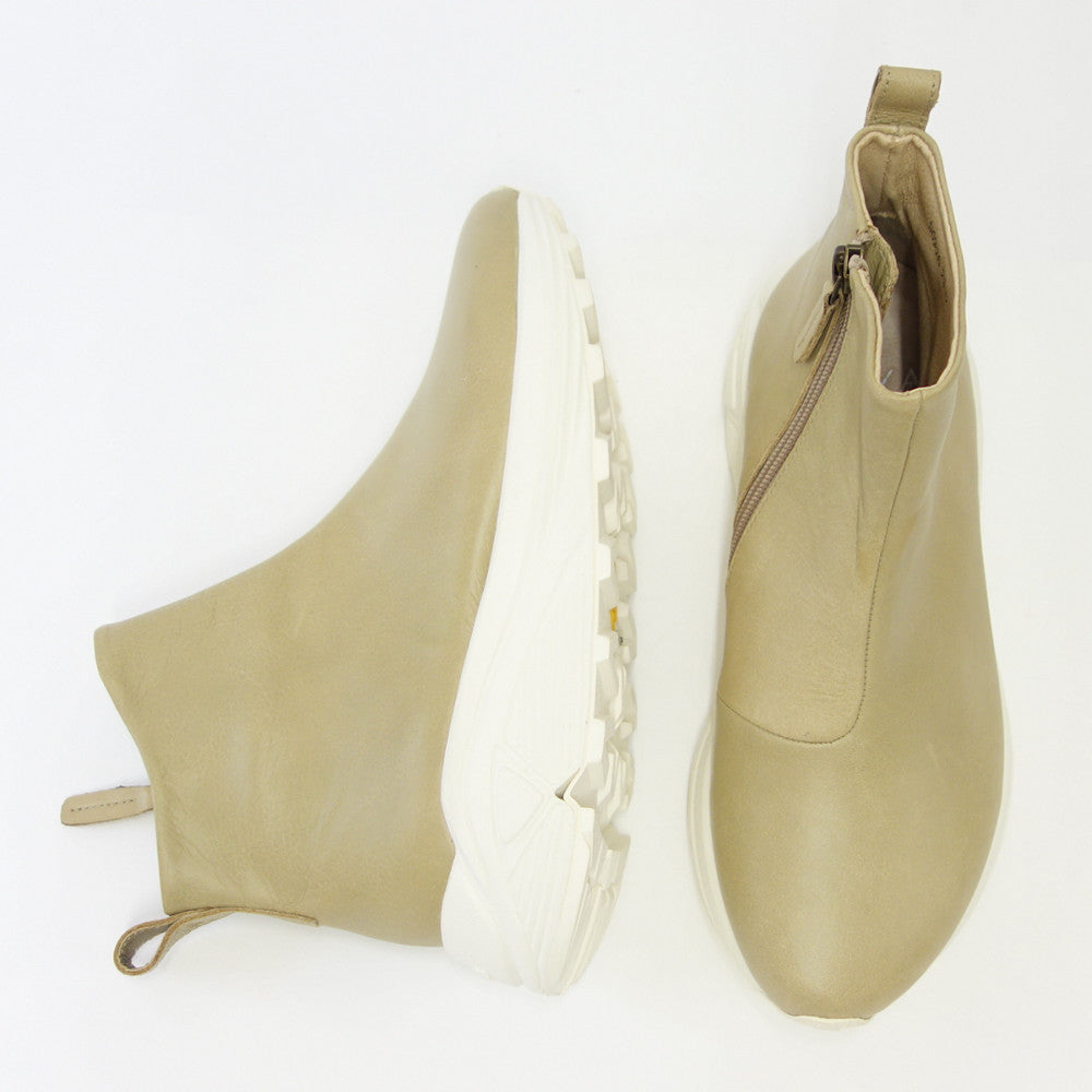 【SALE 50%OFF】 SAYA(サヤ) 50926 ベージュ アンクルブーツ レザースニーカー「靴」