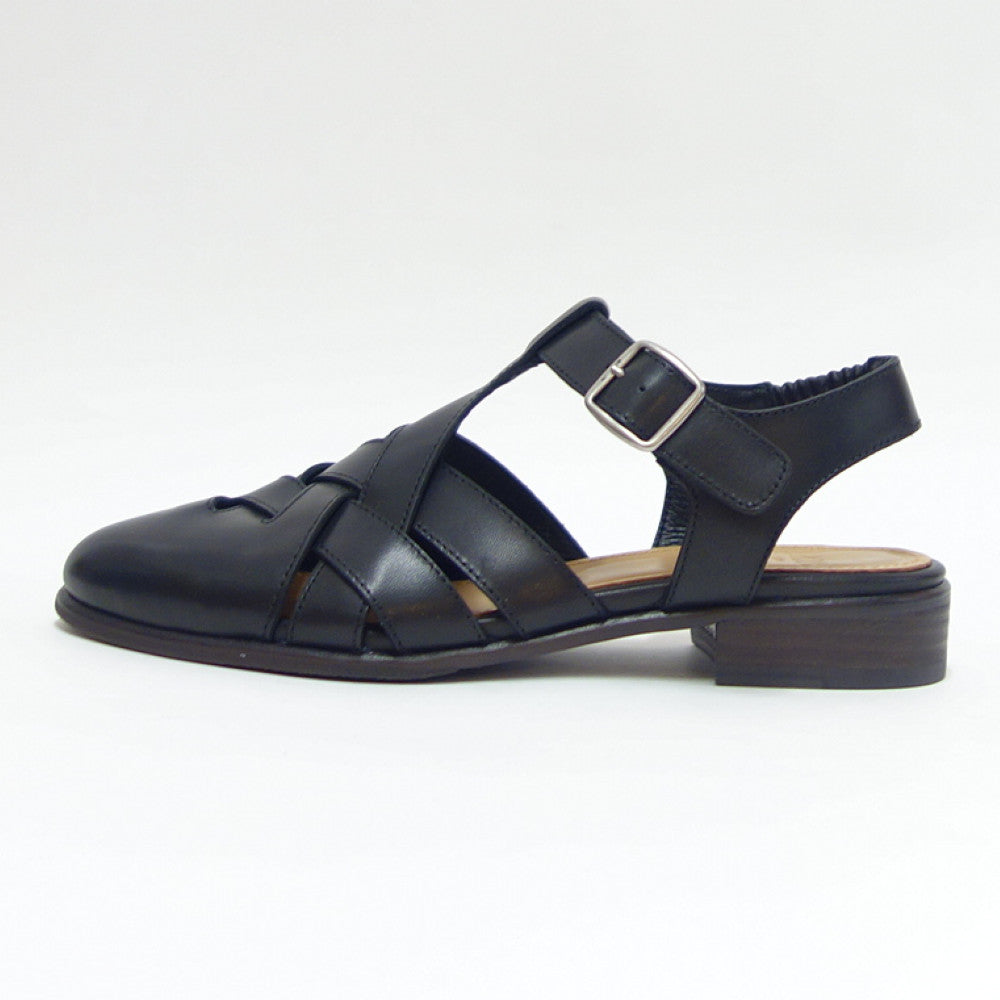 【SALE 20%OFF】 SAYA(サヤ) 51116 ブラック 天然皮革 グルカサンダル ストラップサンダル 天然皮革 日本製「靴」