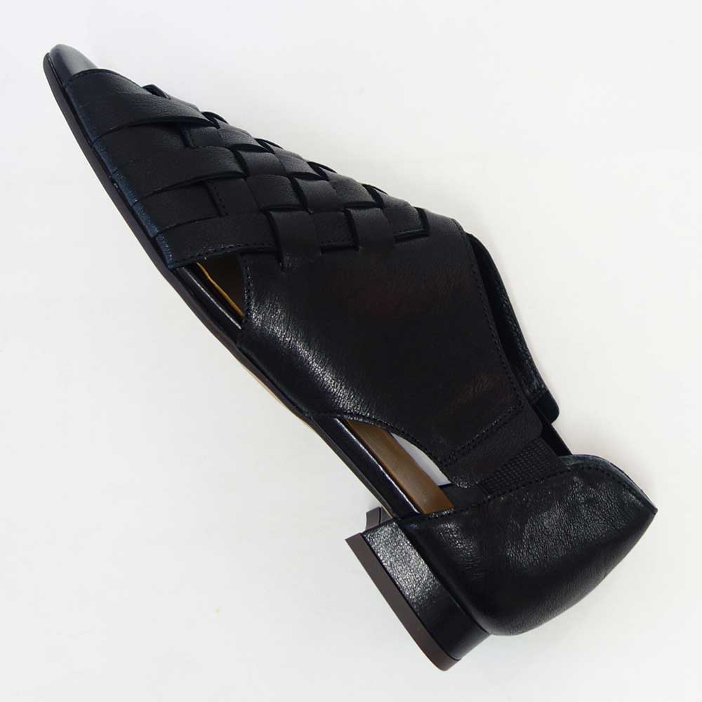 【SALE 20%OFF】 SAYA(サヤ) 51142 ブラック 天然皮革 メッシュサンダル 甲深 スリッポン パンプス 日本製「靴」