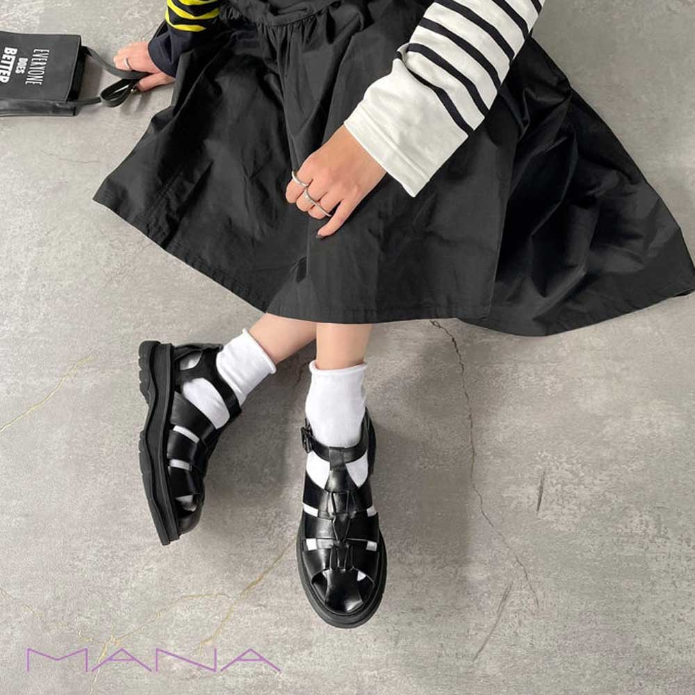 MANAマナ531148ブラックグルカストラップサンダル