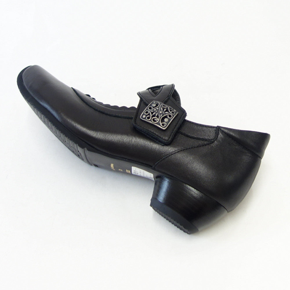 VIGEVANO ビジェバノ 7026 ブラック(日本製)ゆったりEEEE ストラップパンプス コンフォートシューズ 展開サイズ 23cm 24cm 25cm「靴」