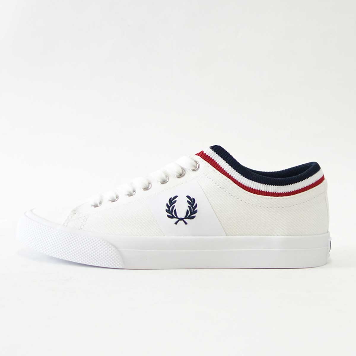 FRED PERRY フレッドペリー B7106(ユニセックス)Underspin Tipped Cuff Twill カラー:ホワイト/ネイビー(100A) 「靴」