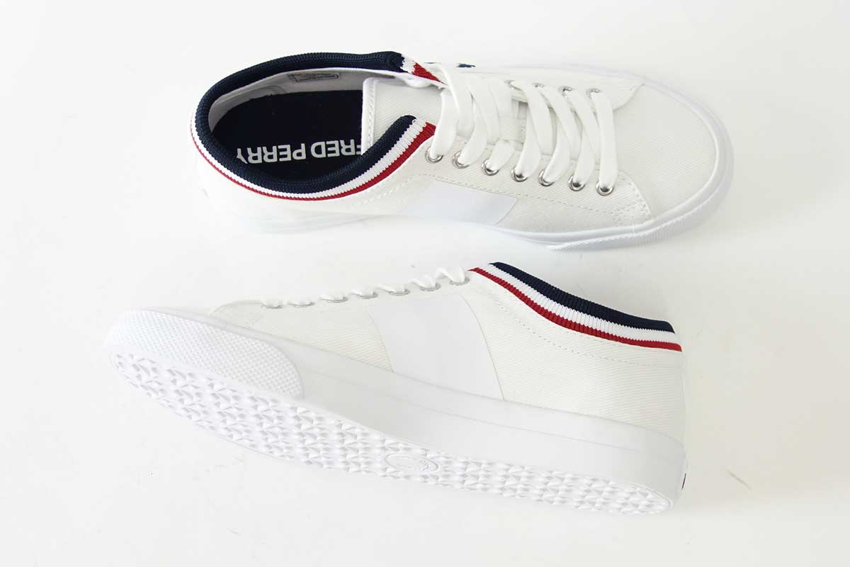 FRED PERRY フレッドペリー B7106(ユニセックス)Underspin Tipped Cuff Twill カラー:ホワイト/ネイビー(100A) 「靴」