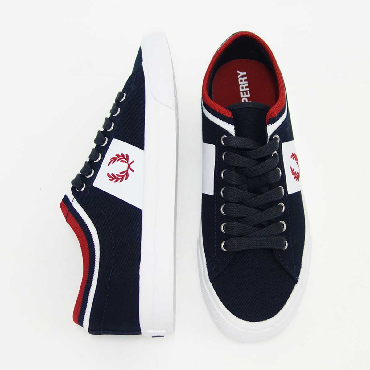 FRED PERRY フレッドペリー B7106(ユニセックス)Underspin Tipped Cuff Twill カラー:ネイビー/ホワイト(608A) 「靴」