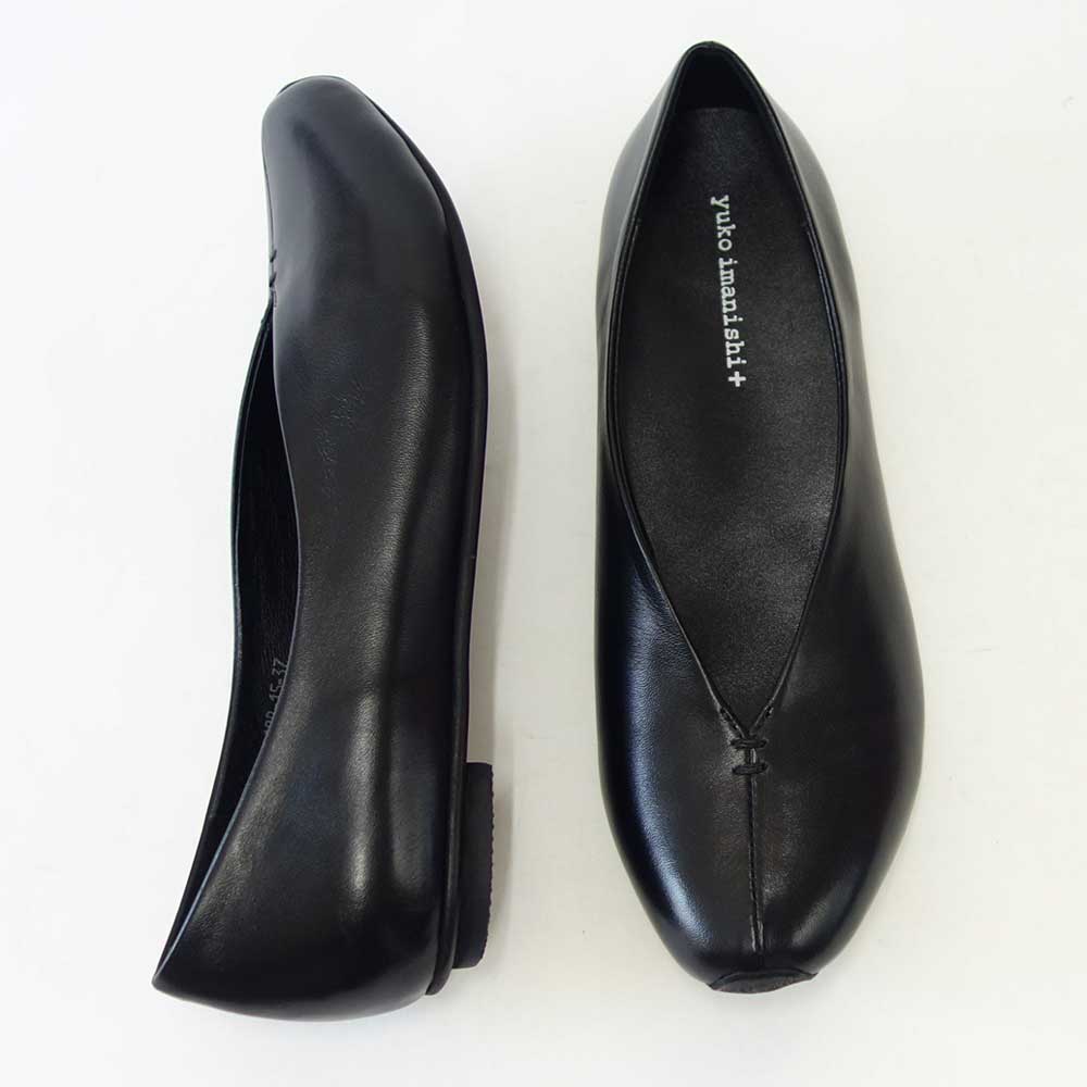 yuko imanishi + ユーコ イマニシ+ 74190-15 ブラック すっきりシルエットのカッターシューズ Vカット フラット スリッポン 展開サイズ 23cm 23.5cm 24cm「靴」