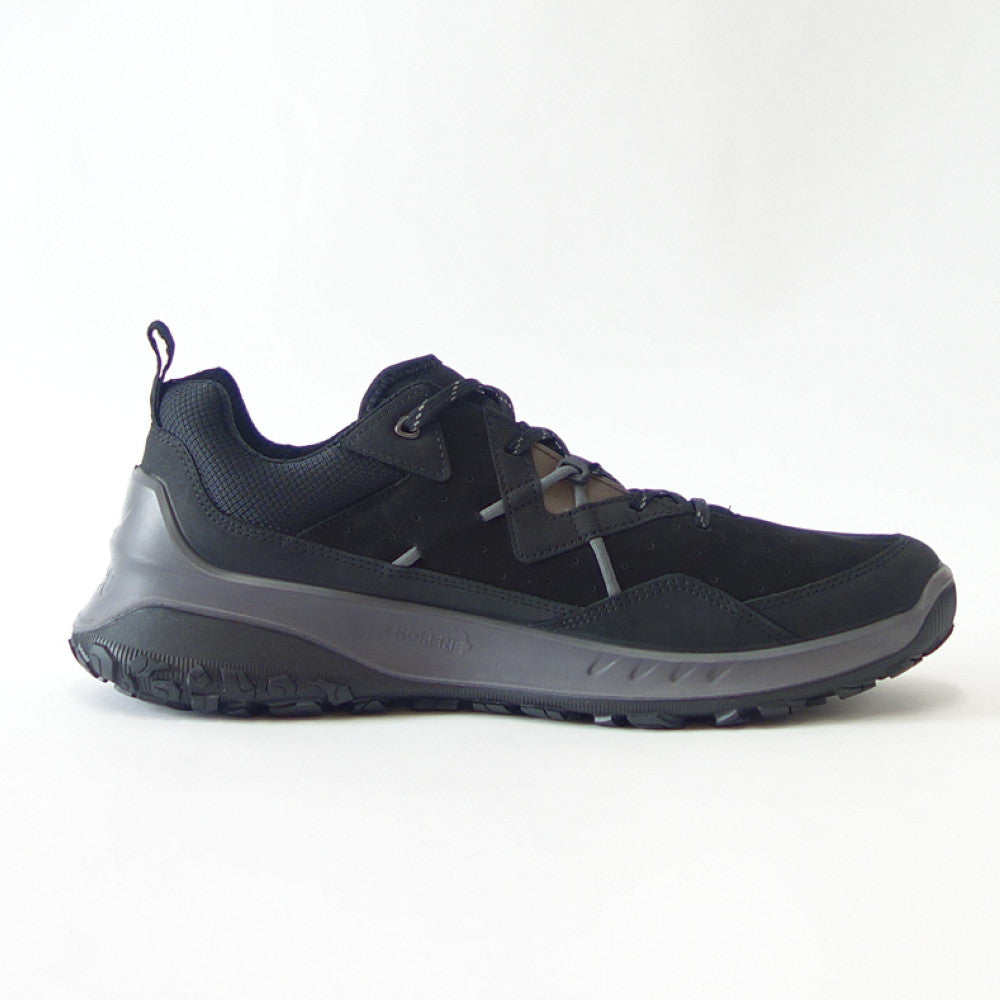 エコー ECCO ULT-TRN MEN'S BLACK/BLACK 82426451052(メンズ)天然皮革 ウォーキング シューズ コンフォート レザースニーカー ハイキング 旅行 「靴」