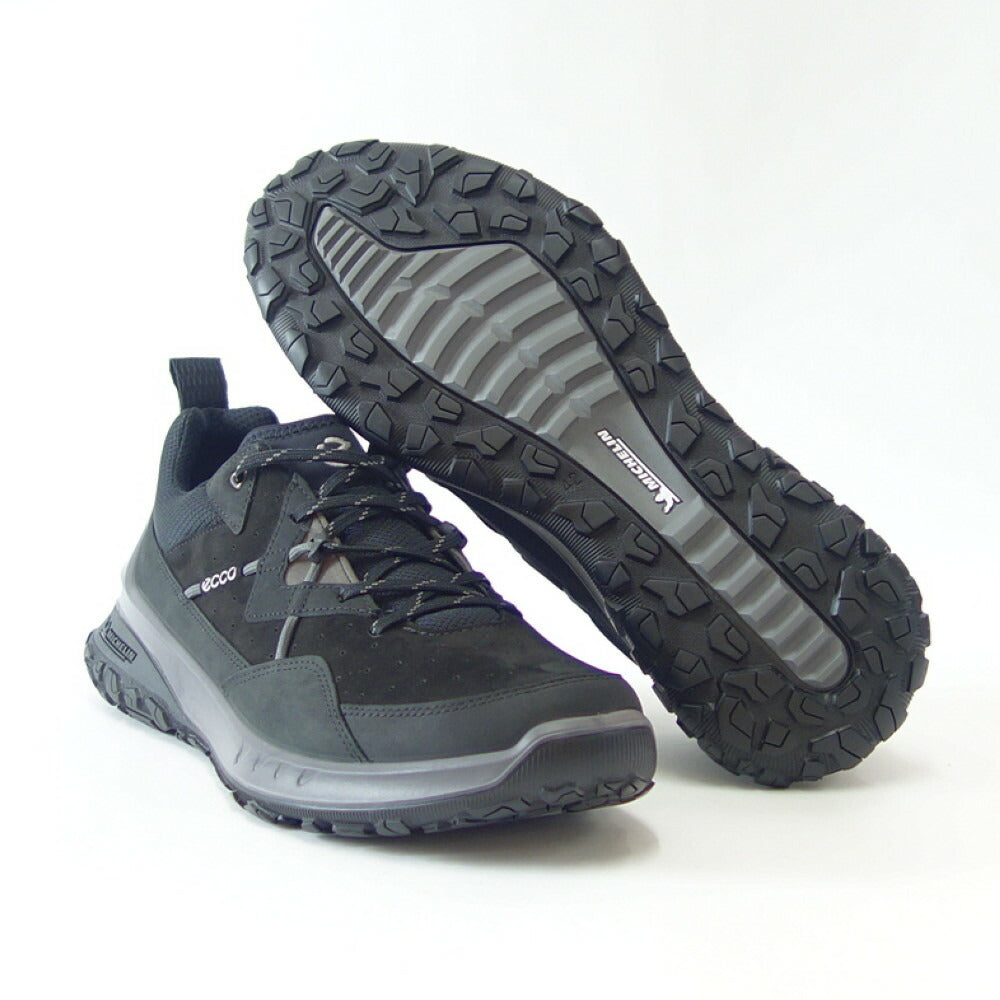 エコー ECCO ULT-TRN MEN'S BLACK/BLACK 82426451052(メンズ)天然皮革 ウォーキング シューズ コンフォート レザースニーカー ハイキング 旅行 「靴」