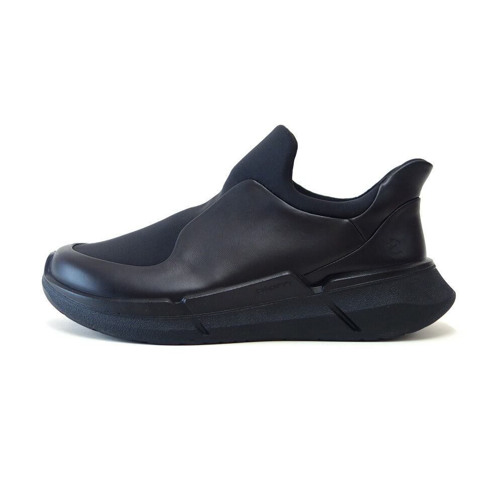 エコーECCOBIOM2.2WOMEN'STRAVELSLIP-ONブラック83082351052(レディース)快適な履き心地のレザースニーカースリッポンウォーキングシューズ旅行「靴」