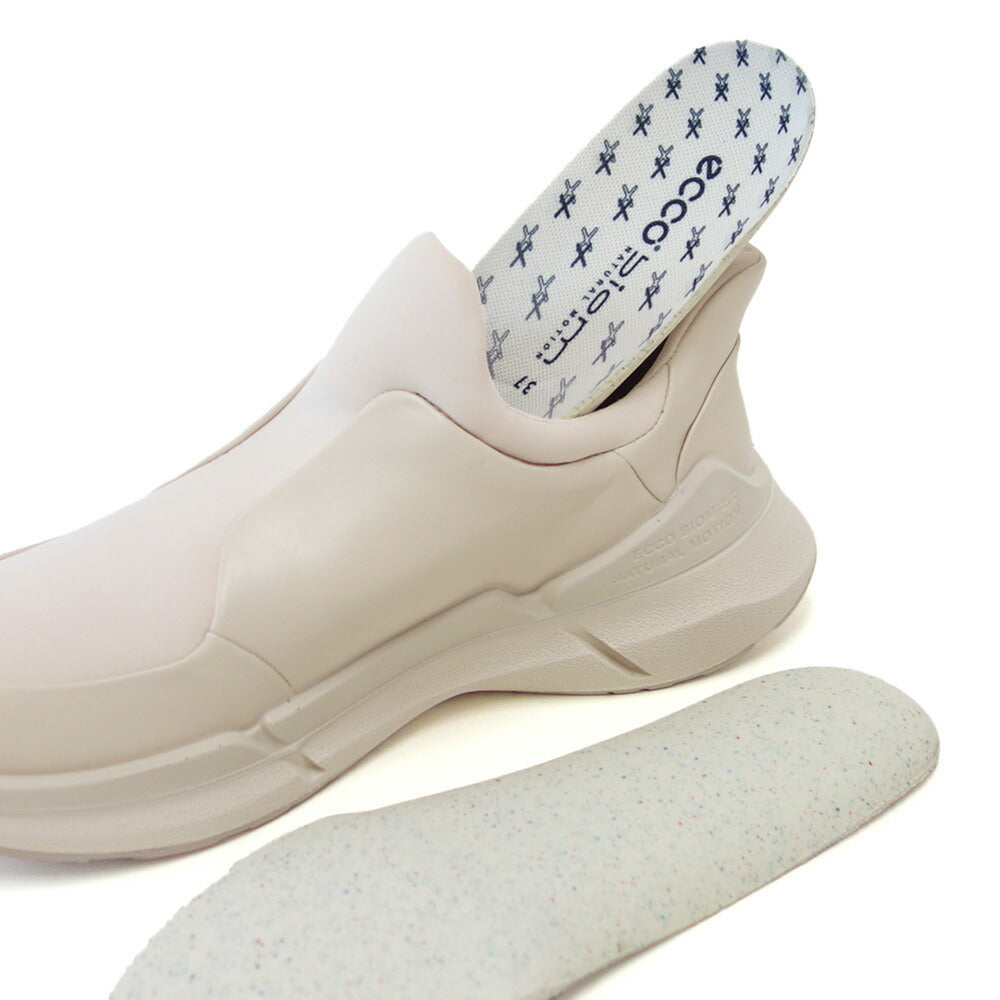 エコーECCOBIOM2.2WOMEN'STRAVELSLIP-ONアイボリー83082359113(レディース)快適な履き心地のレザースニーカースリッポンウォーキングシューズ旅行「靴」