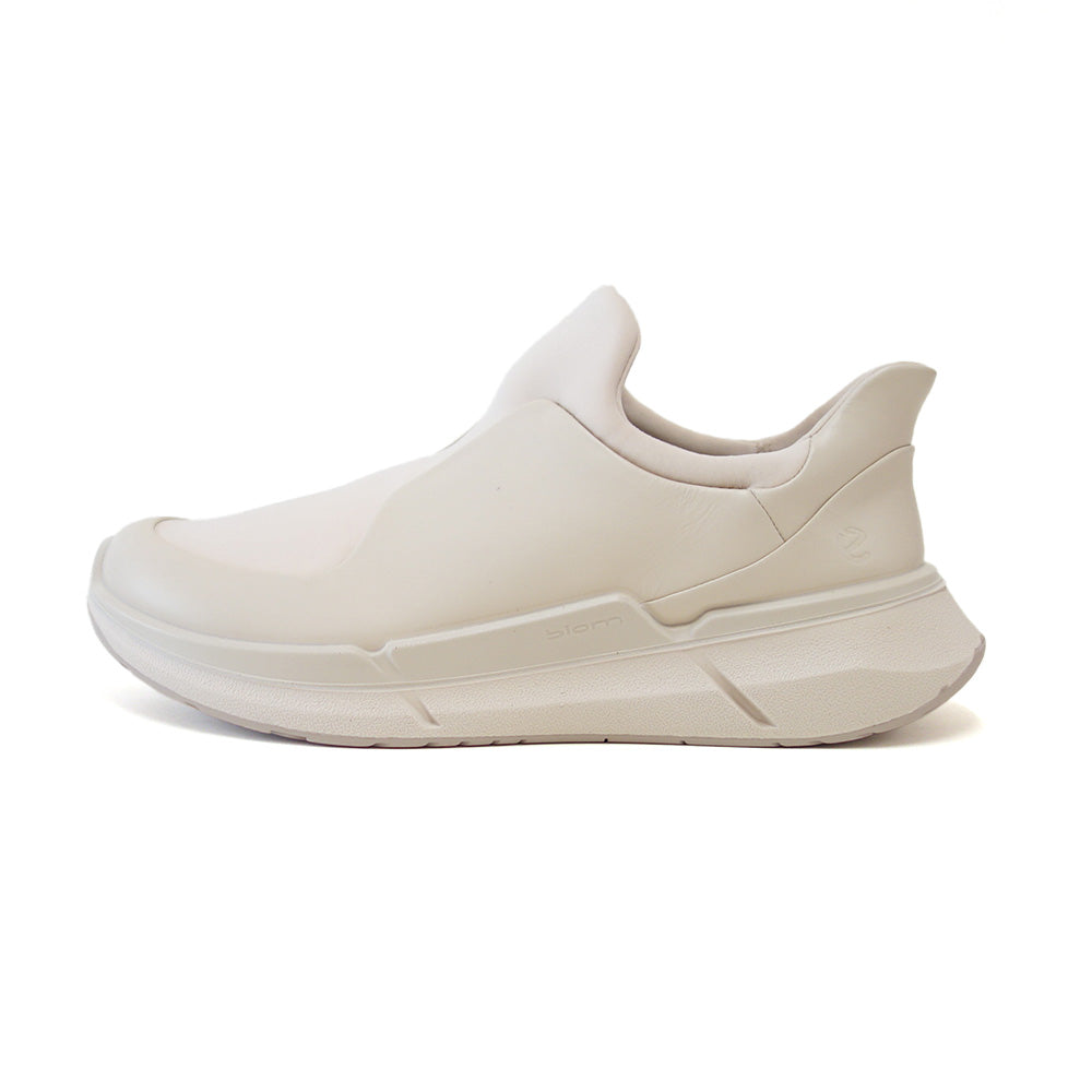 エコーECCOBIOM2.2WOMEN'STRAVELSLIP-ONアイボリー83082359113(レディース)快適な履き心地のレザースニーカースリッポンウォーキングシューズ旅行「靴」
