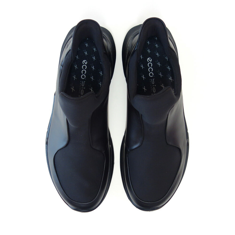エコーECCOBIOM2.2MEN'STRAVELSLIP-ONブラック83082451052(メンズカジュアル)快適な履き心地のレザースニーカースリッポンウォーキングシューズ旅行「靴」
