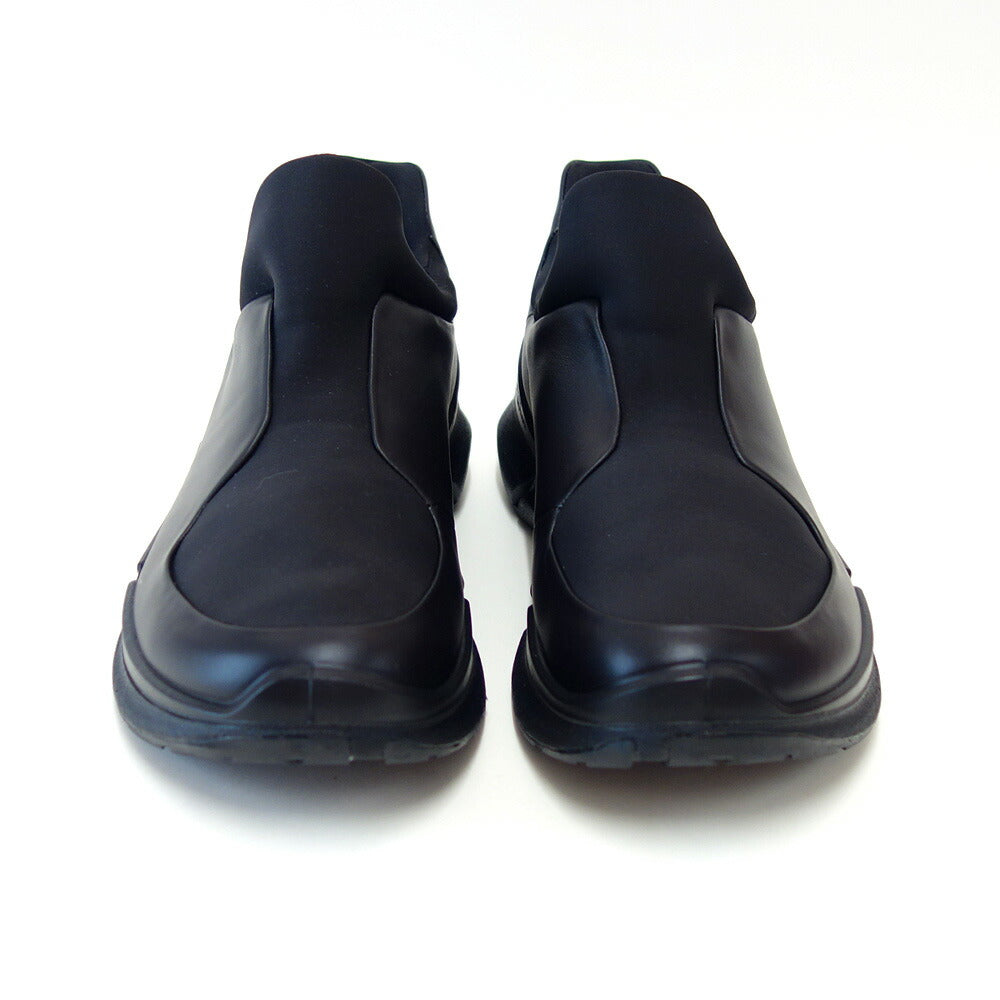 エコーECCOBIOM2.2MEN'STRAVELSLIP-ONブラック83082451052(メンズカジュアル)快適な履き心地のレザースニーカースリッポンウォーキングシューズ旅行「靴」