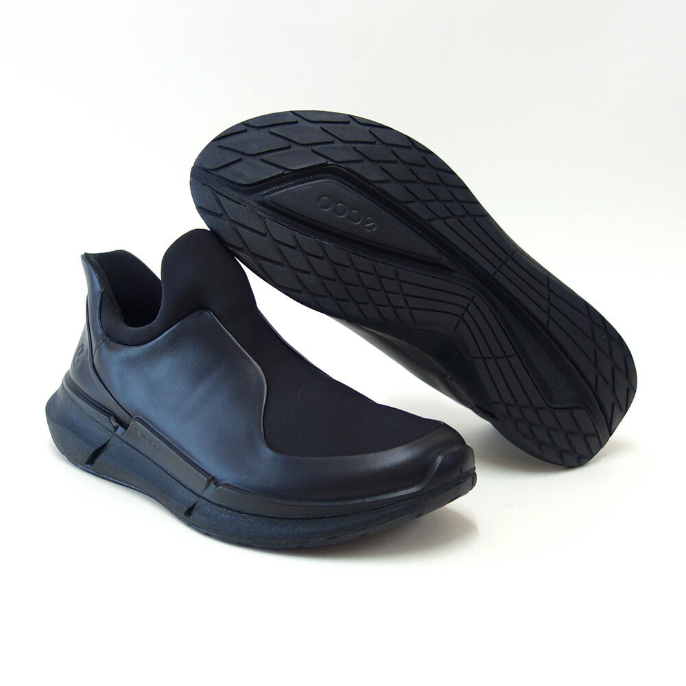 エコーECCOBIOM2.2MEN'STRAVELSLIP-ONブラック83082451052(メンズカジュアル)快適な履き心地のレザースニーカースリッポンウォーキングシューズ旅行「靴」