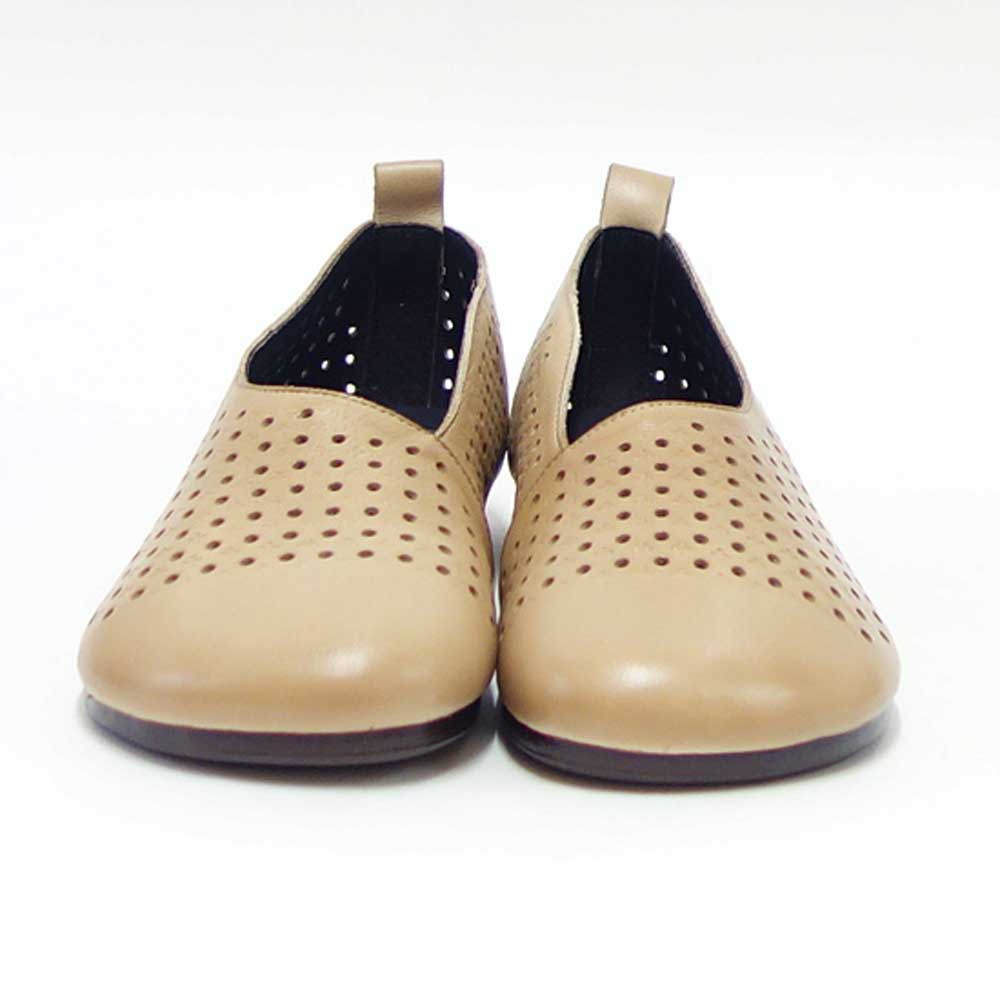【SALE 30%OFF】 ヒナ グリーンレーベル Hina greenlavel 86619 ベージュ(レディース カジュアルシューズ) 3E フラット 本革 レザー スリッポン 軽量 コンフォート クッションソール 滑りにくい 外反母趾対策 オブリーク「靴」