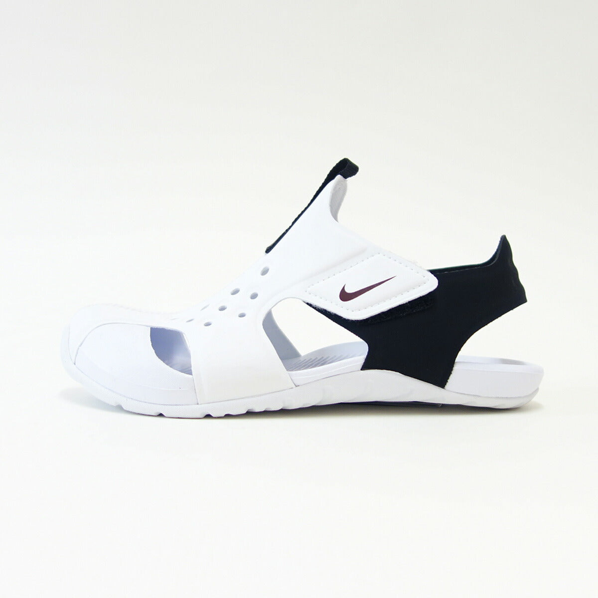NIKEナイキ943826100ナイキサンレイプロテクト2PSサミットホワイト/チームレッド(キッズシューズ)ストラップサンダルウォーターシューズビーチサンダル「靴」