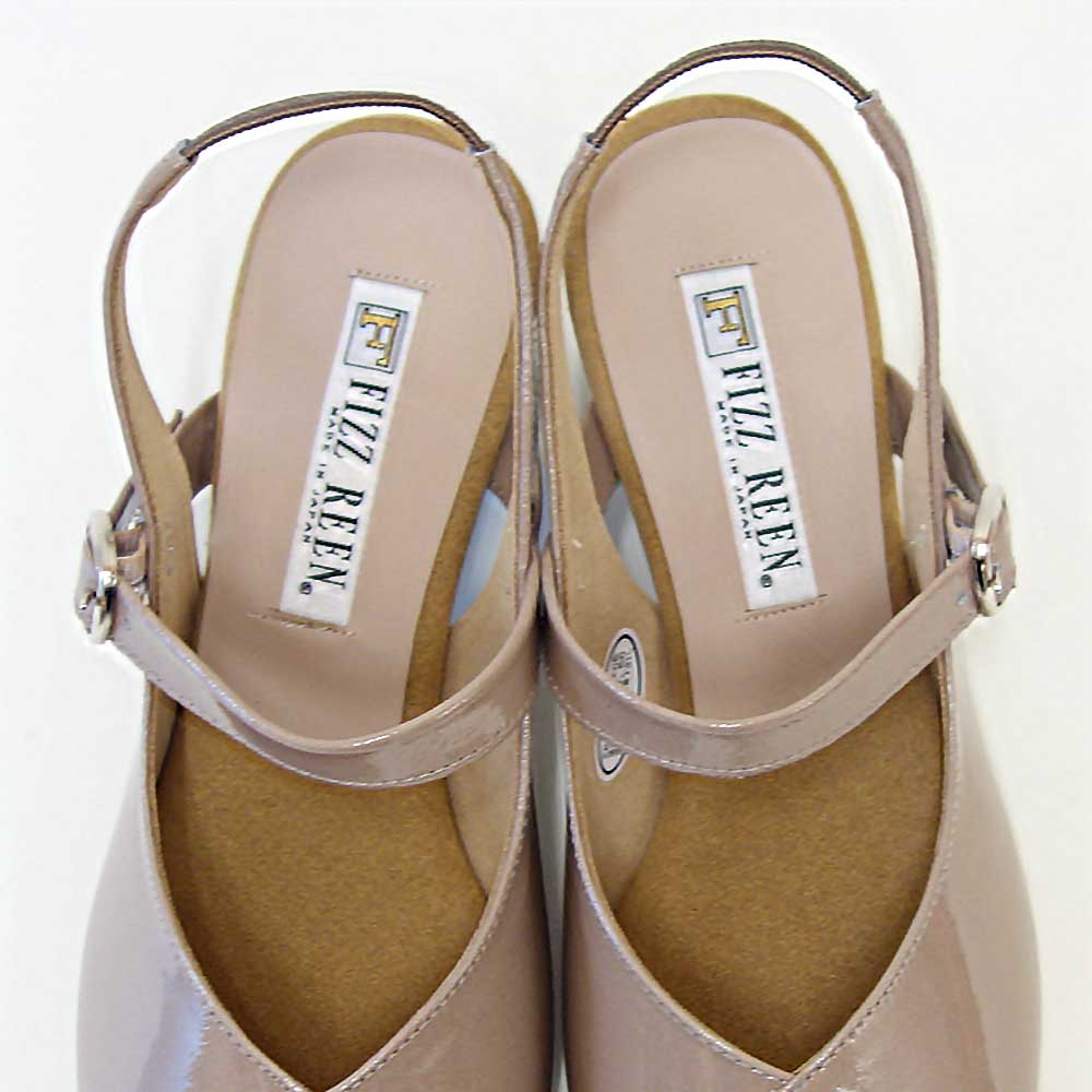 フィズリーンFIZZREEN9906オークエナメル(レディースサンダル)きれいに見えるEEEのバックストラップ(日本製)コンフォートカジュアル3E5cmヒール「靴」