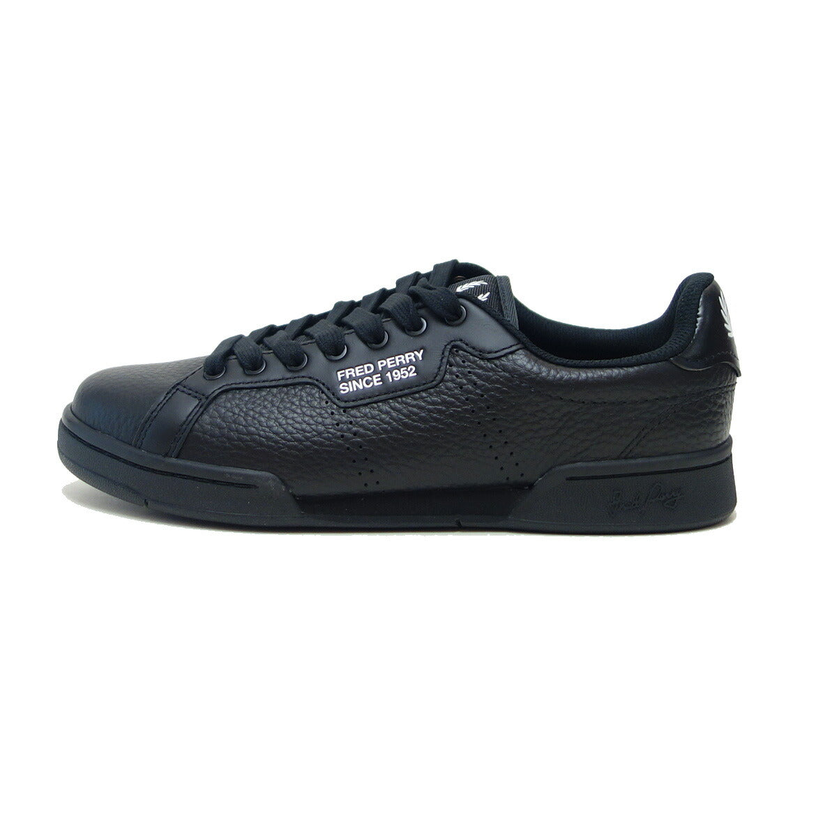 FRED PERRY フレッドペリー B1315 220(ユニセックス)B722 TEXTURED LEATHER/SNCE1952 カラー:BLACK 天然皮革のローカットスニーカー 「靴」