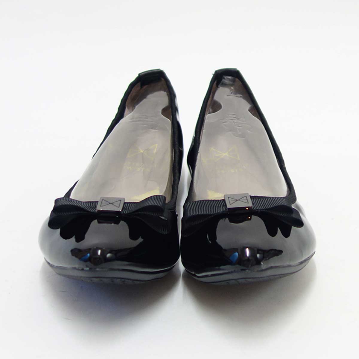 バタフライツイスト BUTTERFLY TWISTS  JASMIN 22023B BLK(ブラックパテント) お洒落な携帯バレエシューズ 「靴」