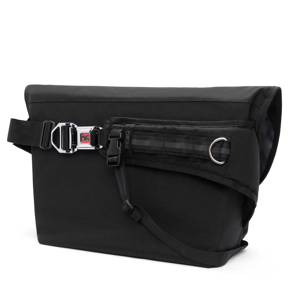 クローム CHROME CTZ MESSENGER BAG(シーティーゼット メッセンジャー バッグ) BG002 (カラー:ブラック) 容量 24L 防水仕様 ショルダーバッグ