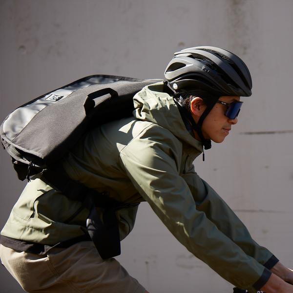 CHROME クローム BURAN III MESSENGER BAG BG323 カラー:ブラック 容量:24L 防水 メッセンジャーバック スリングバック ボディーバッグ