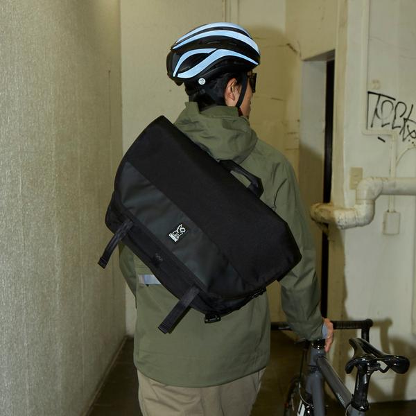CHROME クローム BURAN III MESSENGER BAG BG323 カラー:ブラック 容量:24L 防水 メッセンジャーバック スリングバック ボディーバッグ