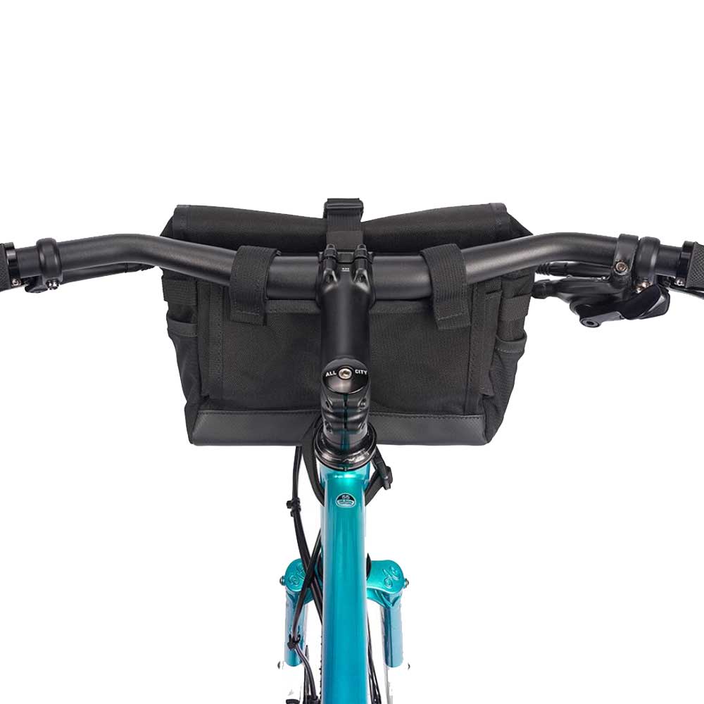 CHROME クローム DOUBLETRACK HANDLEBAR SLING BAG (ダブルトラック ハンドルバー スリング バッグ) BG328 (カラー LEATHER / BLACK) 容量:5L 耐水 ハンドルバーバッグ メッセンジャーバック スリングバック ボディーバッグ