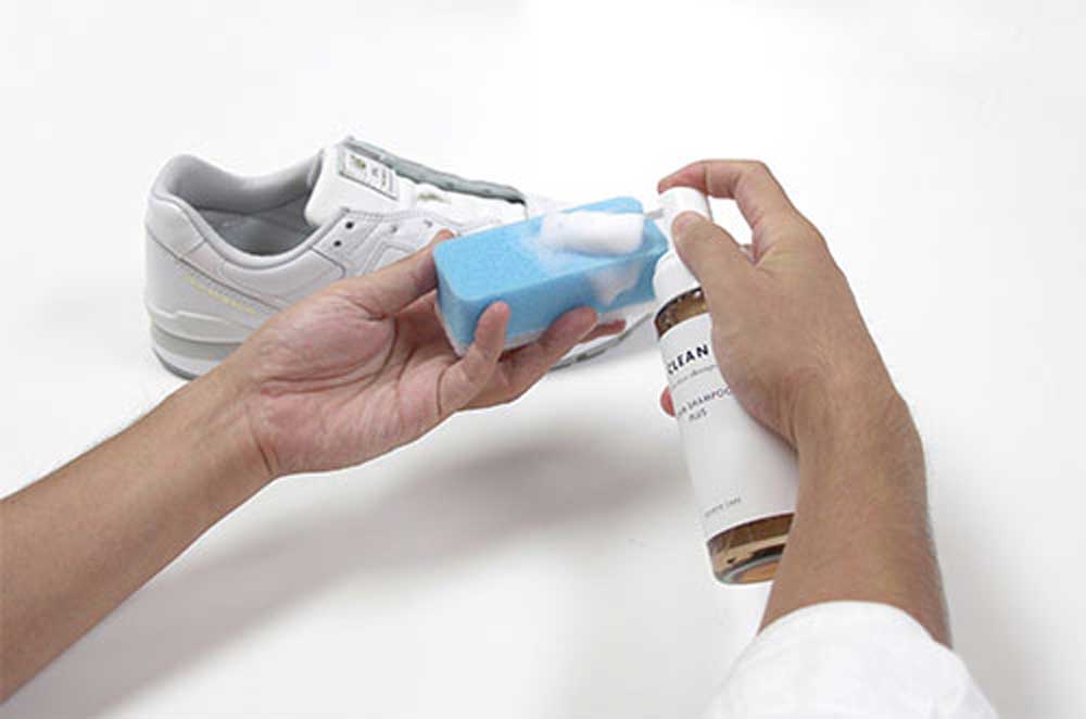 COLUMBUS コロンブス(日本製)フォームシャンプープラス SNEAKER CARE FOAM SHAMPOO PLUS 水なしで洗える泡状クリーニングシャンプー