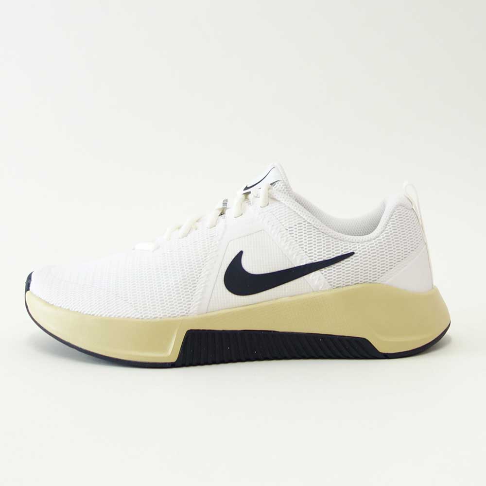 ナイキNIKEMCトレーナー3fq1831101セイル/ブラック/チームゴールド/ホワイト(メンズ)ランニングスニーカーウォーキングジム「靴」