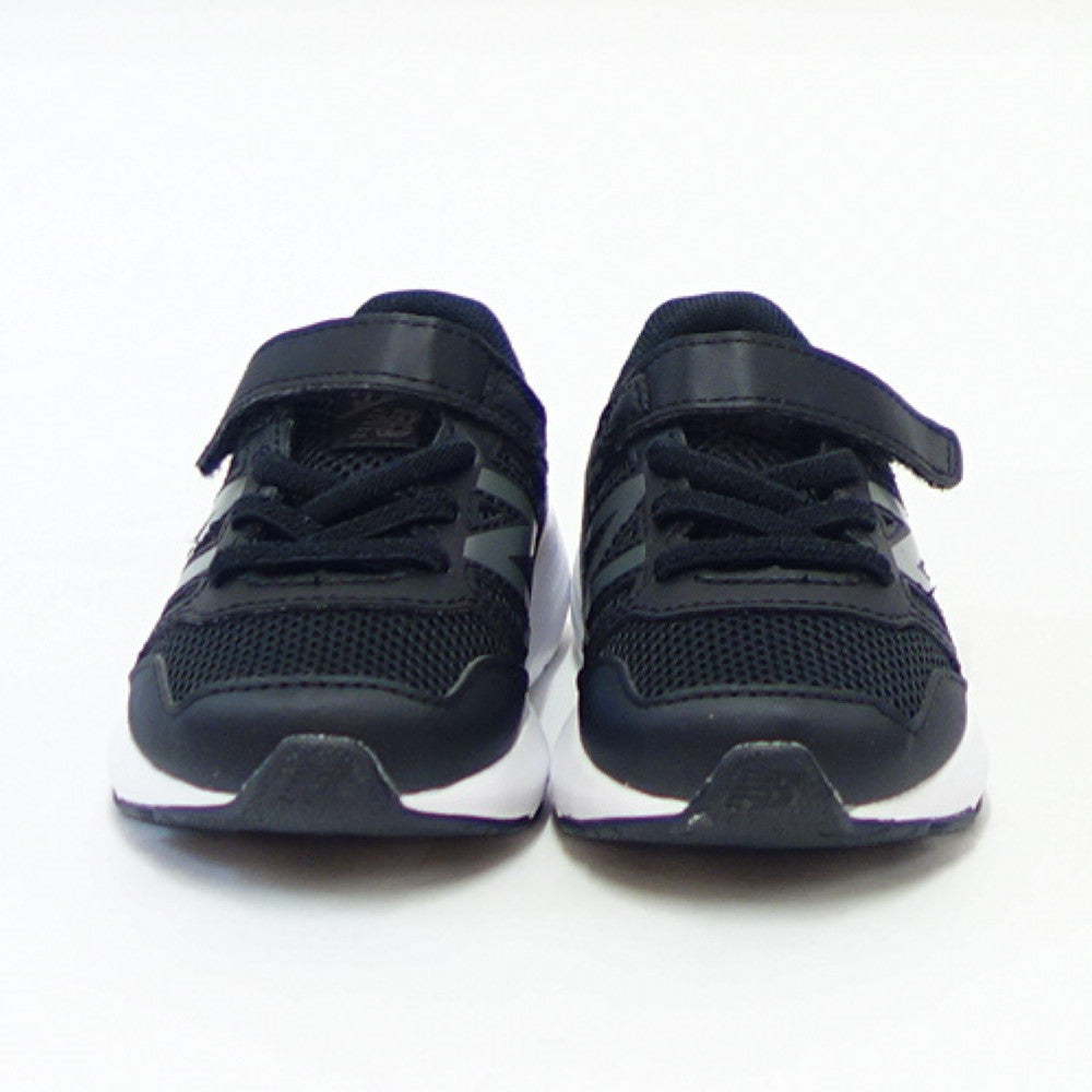 ニューバランス new balance IT570 ブラック(キッズ インファント) マジックテープ スニーカー「靴」