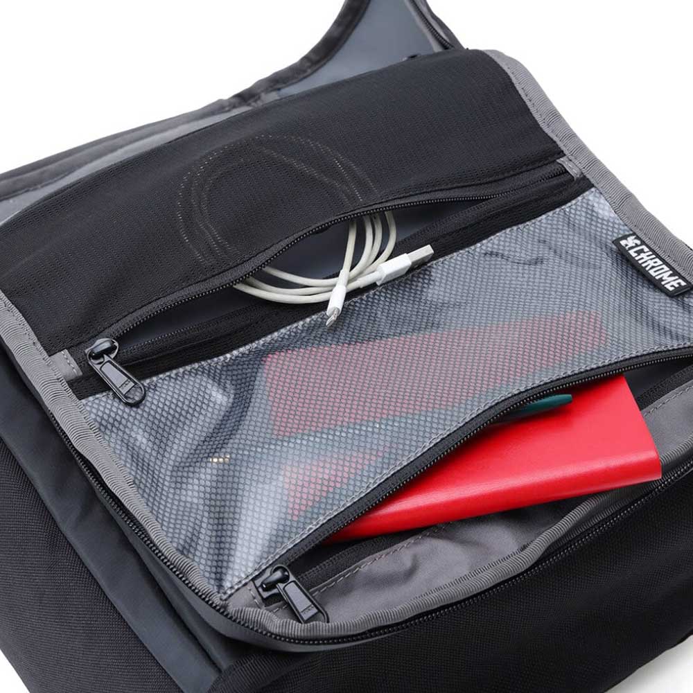 CHROME クローム VOLDO(ボルドー) 撥水バックパック JP205BK (カラー BLACK) 容量:21L 耐水 メッセンジャーバック デイパック