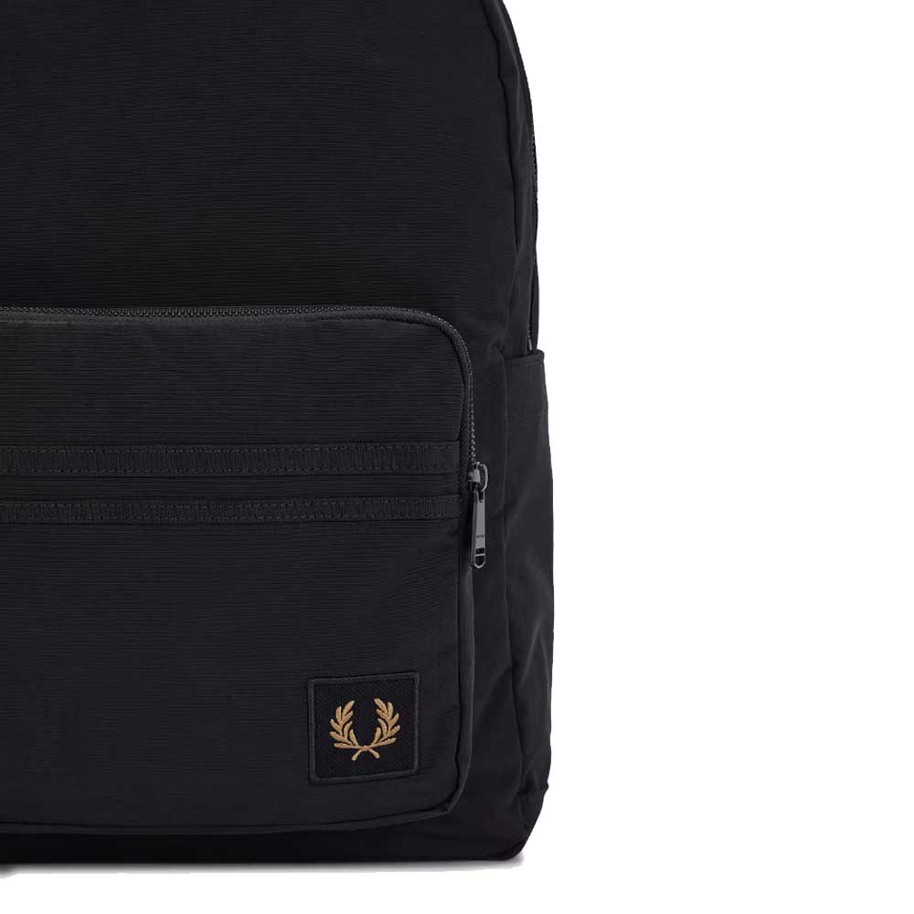 FREDPERRYフレッドペリーNylonBadgeBackpackL1192102(BLACK)リュックバックパック