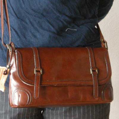 ナチュラルレザーのショルダーバッグ Lahella ラヘラ Vintage L-31(日本製) 手触り感の良い柔らかBAG 靴 シューズ999 000