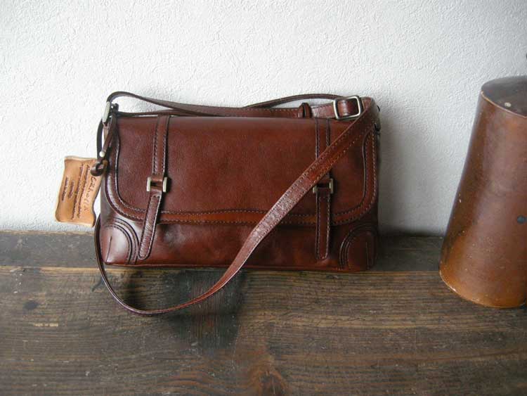 ナチュラルレザーのショルダーバッグ Lahella ラヘラ Vintage L-31(日本製) 手触り感の良い柔らかBAG 靴 シューズ999 000