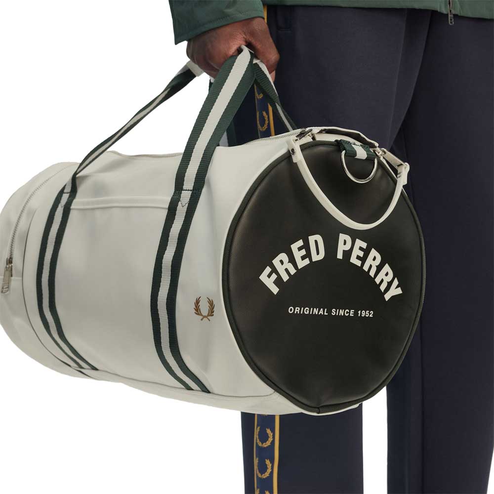 フレッドペリーバッグFREDPERRYCLASSICBARRELBAGL7255V11(ECRU/NIGHTGREEN)バレルバッグドラムバッグボストンバッグ